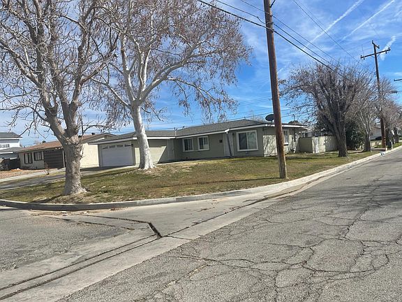 5th image of 332 Langhorn St