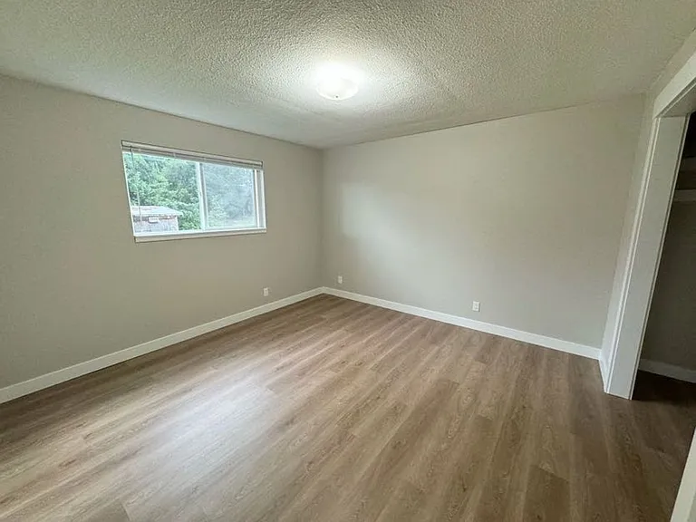 3287 SE Maple St — Photo 5