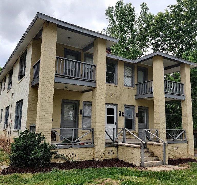 1st image of 429 Hill St
