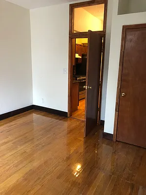 Rented by Batra Group Inc | media 8