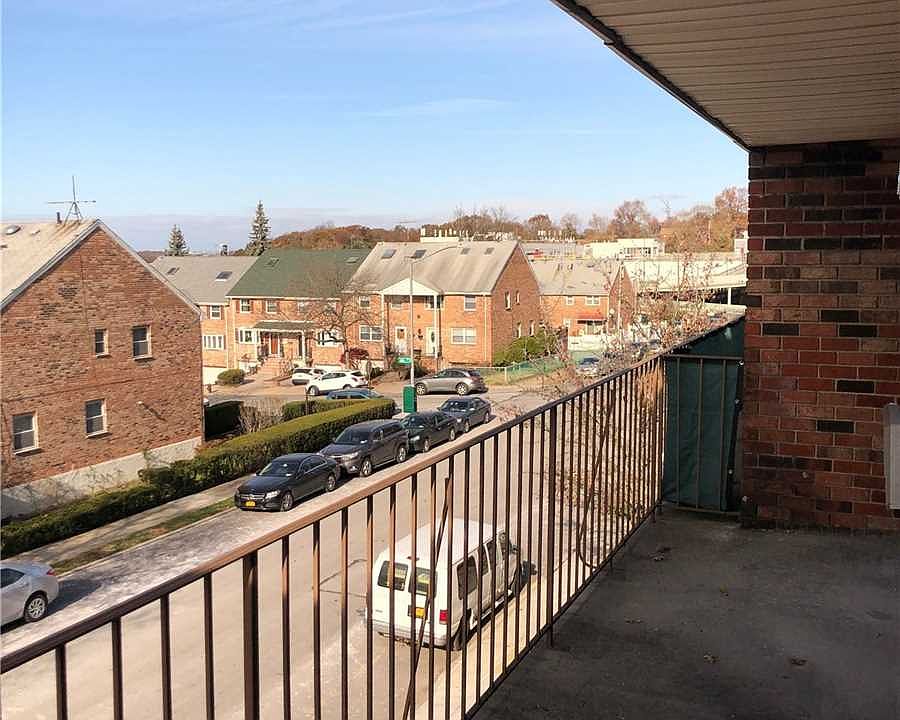 1st image of 6617 242nd St