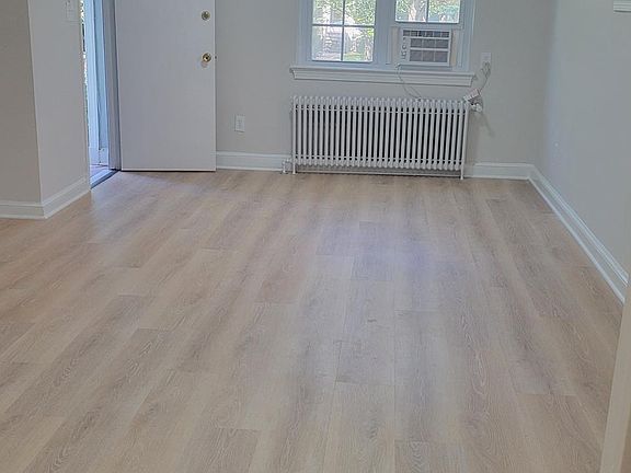 2nd image of 319 S Carolina Ave SE #1