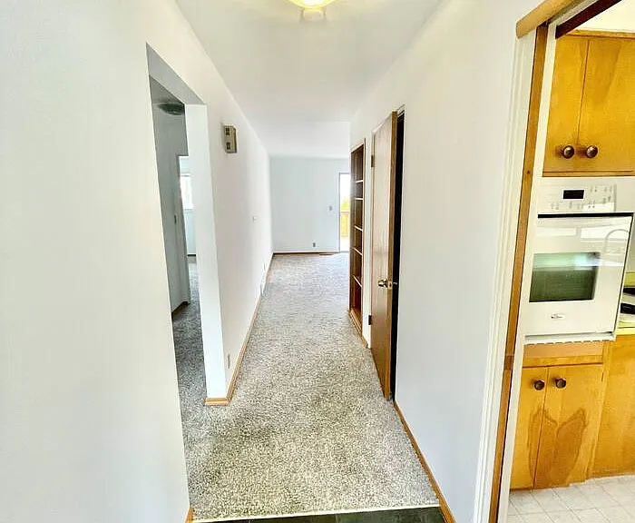 5019 44th Ave NE — Photo 3