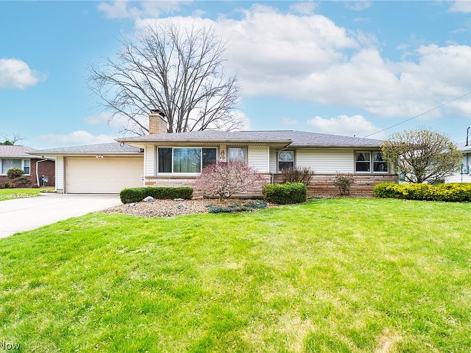 1st image of 2739 Algonquin Dr