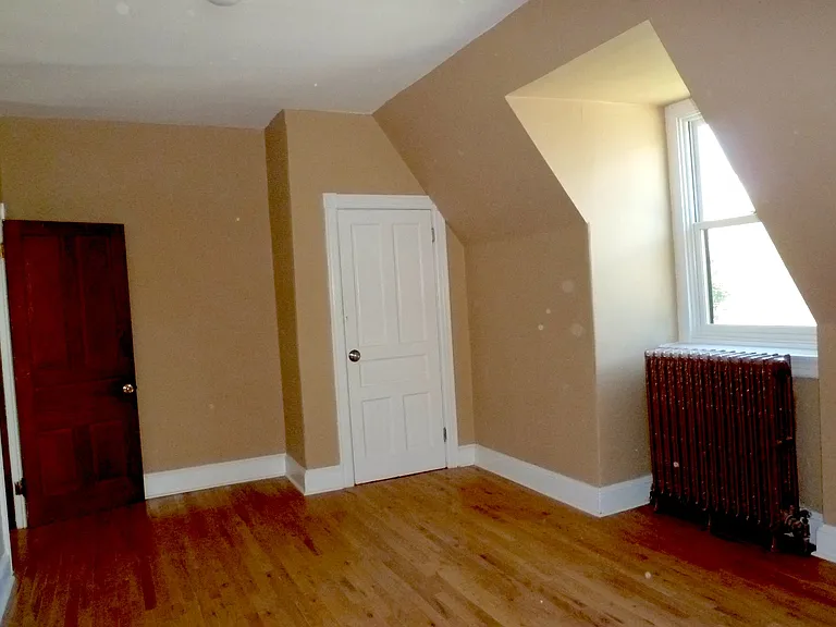 4709 Chester Ave — Photo 11