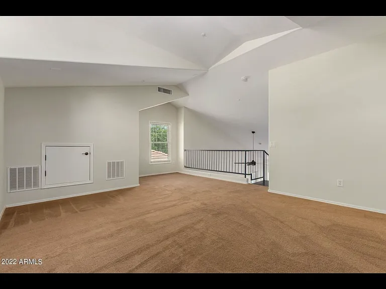 1332 S Owl Dr — Photo 5