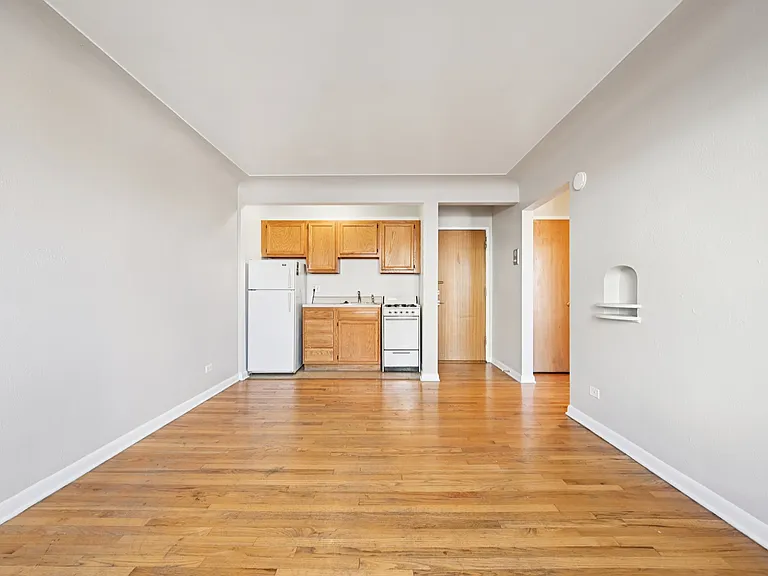 Belmore Apartments — Photo 29