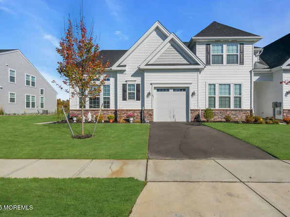 46 Aqueduct Boulevard, Plumsted, NJ 08533