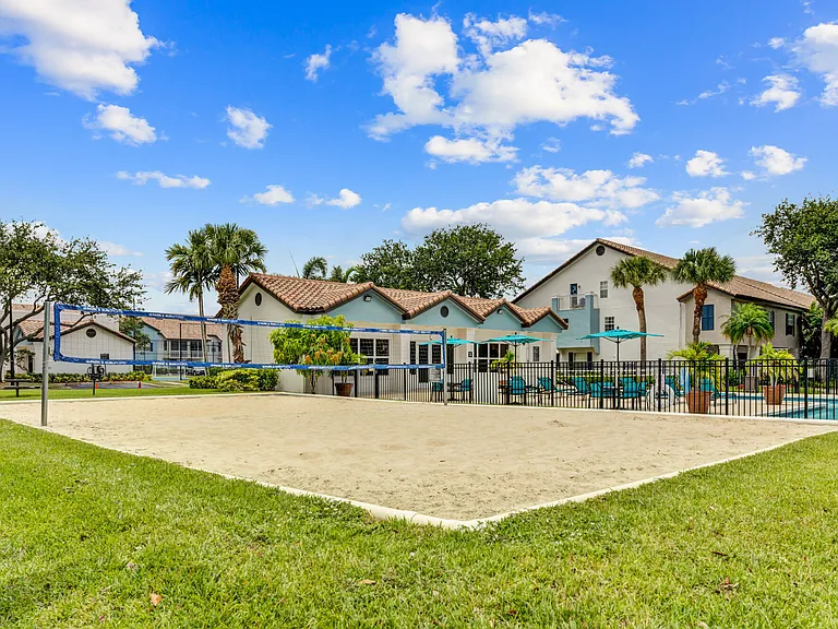 IMT Boynton Beach — Photo 15