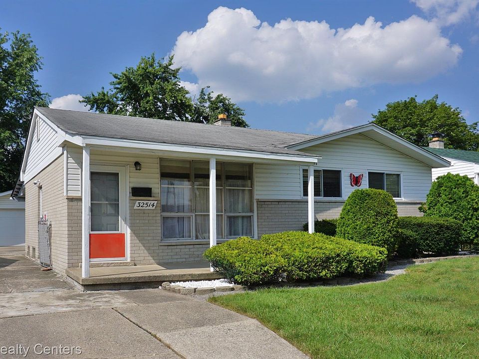 1st image of 32514 Leona St