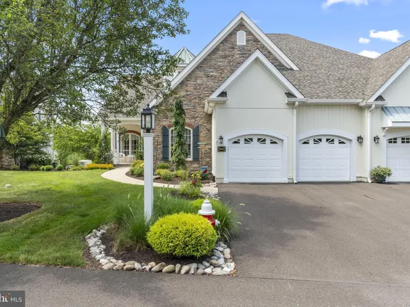 5859 Hickory Hollow Ln, Doylestown, PA 18902