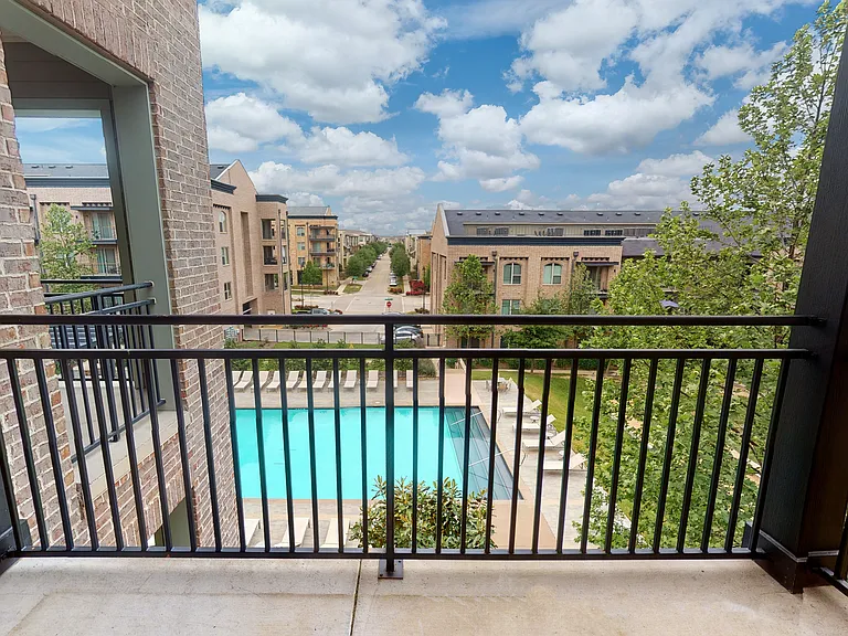 The District At Cypress Waters - Parson's Green — Photo 648