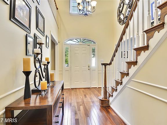 2nd image of 44217 Bristow Cir