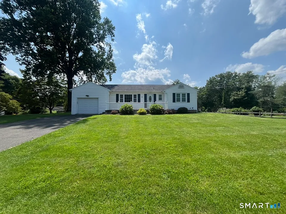 21 Brookfield Mdws