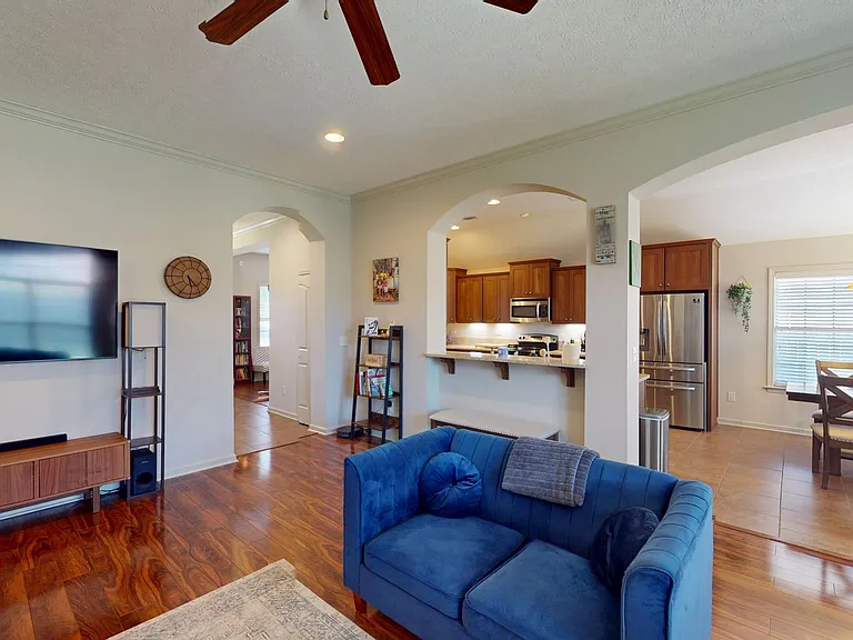 10533 Duncannon Trl — Photo 18