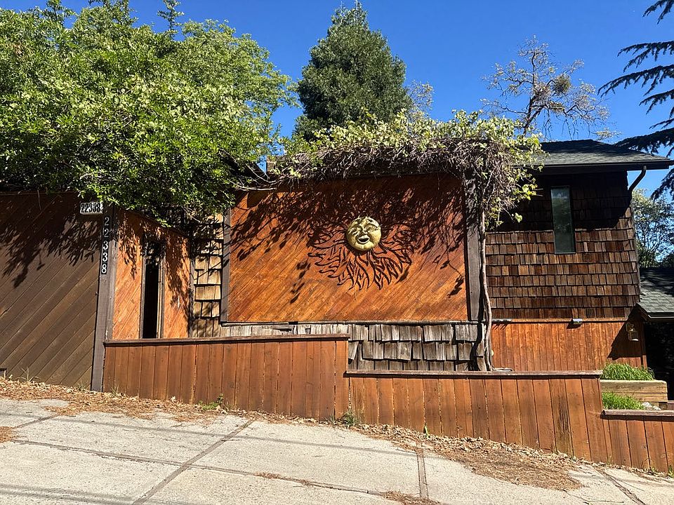 1st image of 22338 Pine Dr