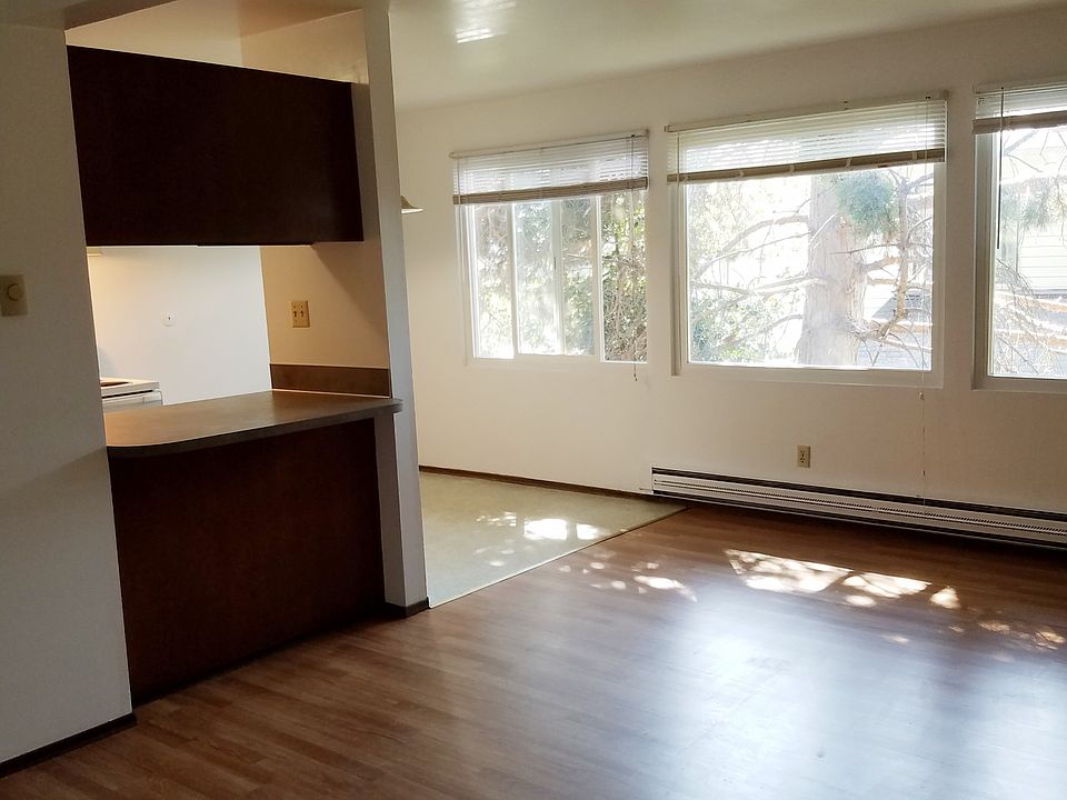 1st image of 6314 42nd Ave SW APT 202