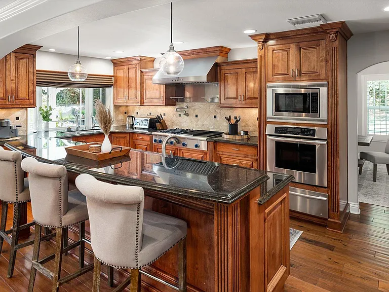 23621 Dunsmore Ln — Photo 37