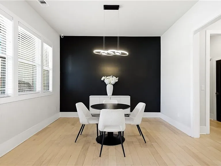 5416 Boreal Way SW — Photo 3