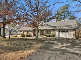 6 Norwood Ln, Bella Vista, AR 72714