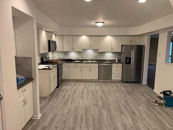 4th image of 65 Windsor Mews