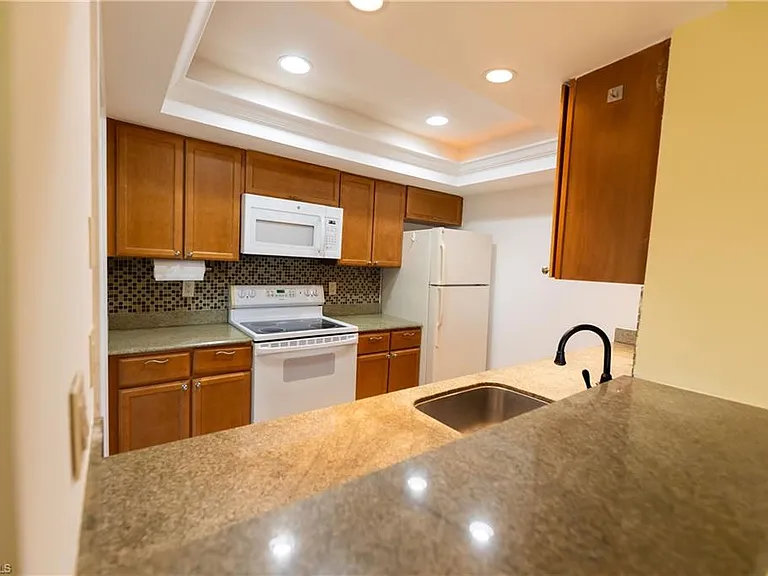 3655 Boca Ciega Dr #306 — Photo 2