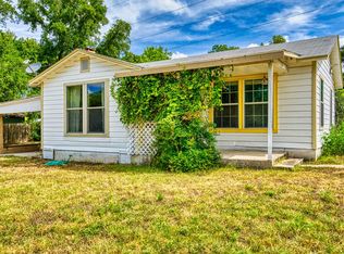 1324 5th St, Kerrville, TX 78028