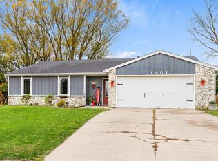 1401 Lofton Way, Fort Wayne, IN 46815