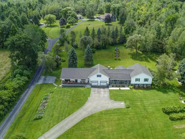 104 Legend Lane, New Haven, VT 05472