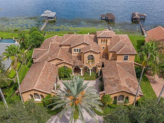 3rd image of 8809 Southern Breeze Dr