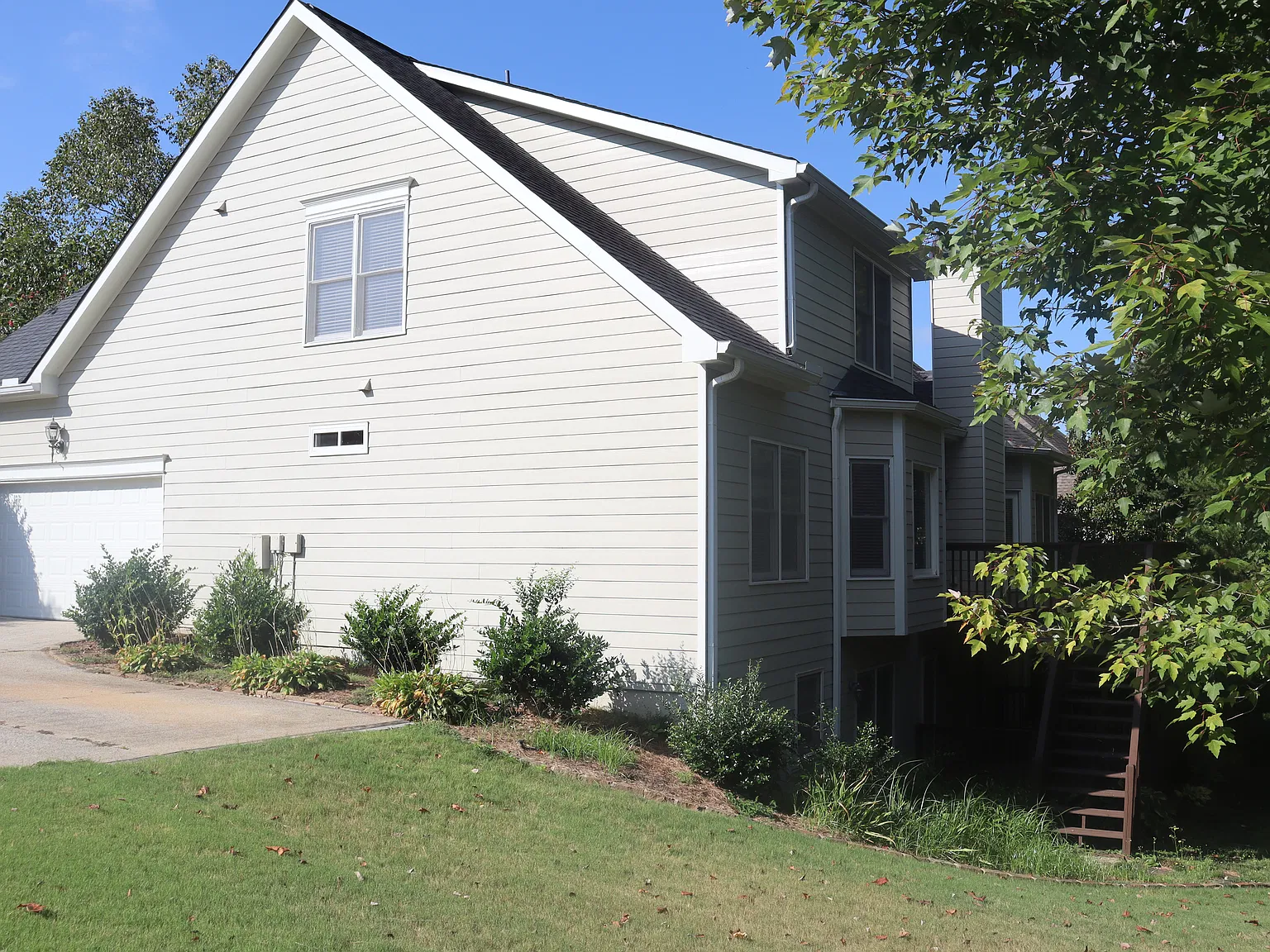 1086 Chippewa Oak Dr — Photo 3