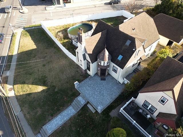 1st image of 153 Main Street
