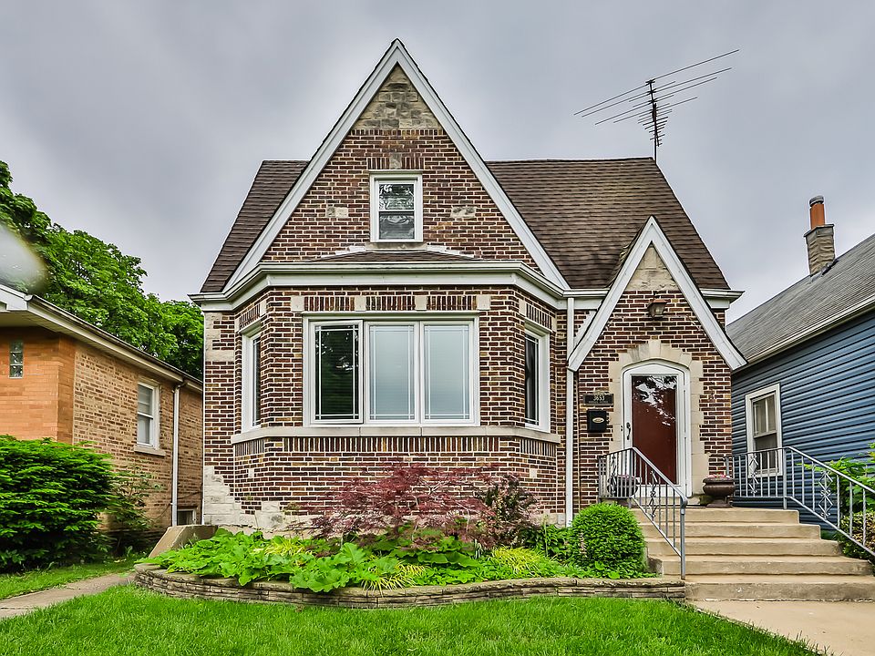 1st image of 3653 N Nordica Ave