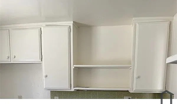 2 bed, 800 sqft, $2,827 — Photo 2
