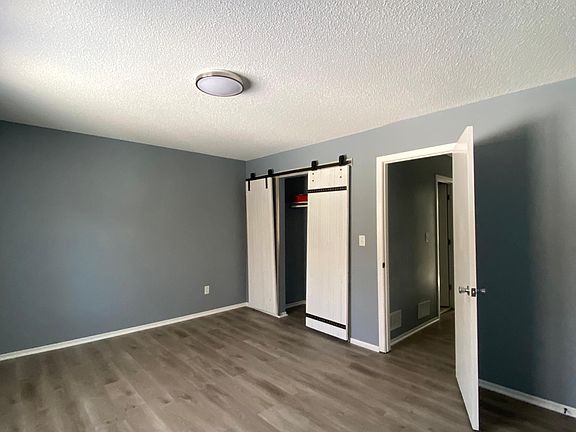 4th image of 177 McCarron St W