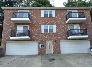 86 Fountain St, Pittsburgh, PA 15205