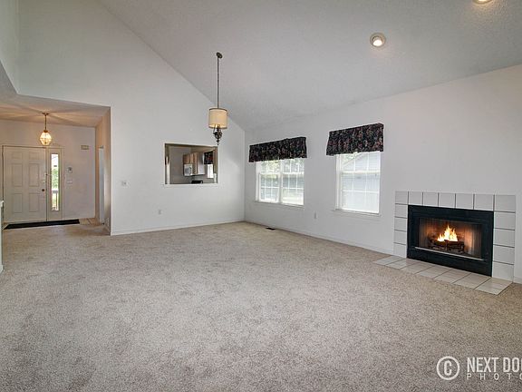3rd image of 30807 Palmer Dr #1