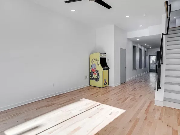 1719 Arlington St, Philadelphia, PA 19121