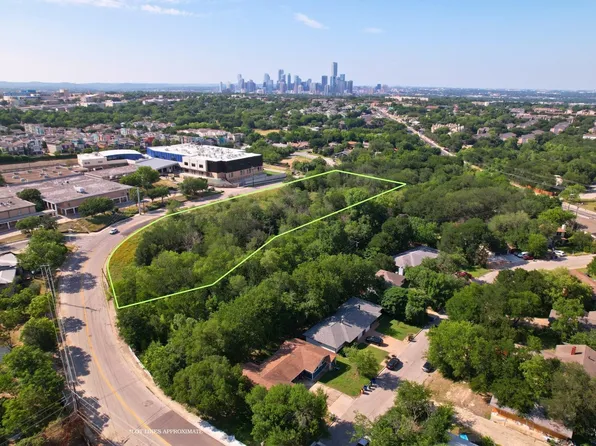 2813-2827 Metcalfe Rd, Austin, TX 78741