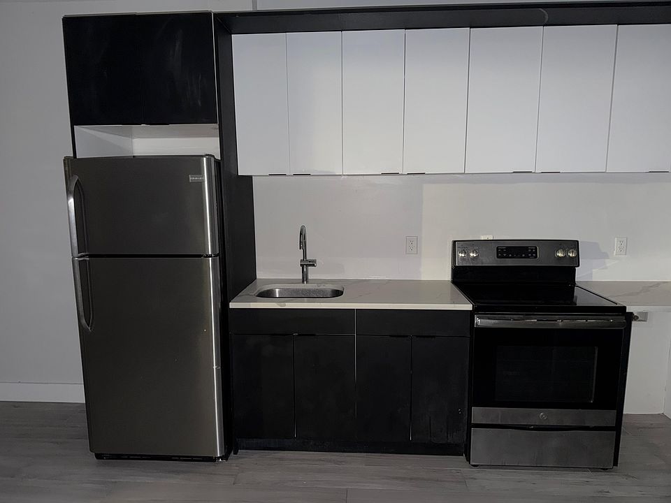 1st image of 1020 Westside Ave #16E
