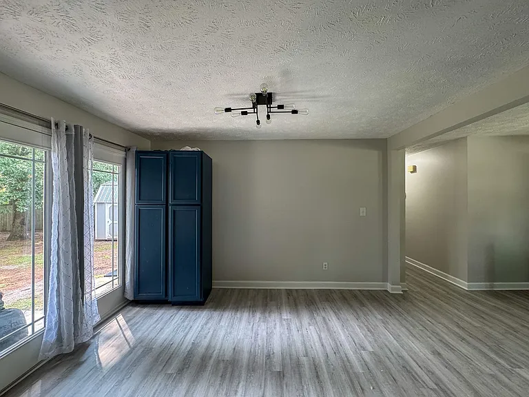 1025 Rim Rd — Photo 7
