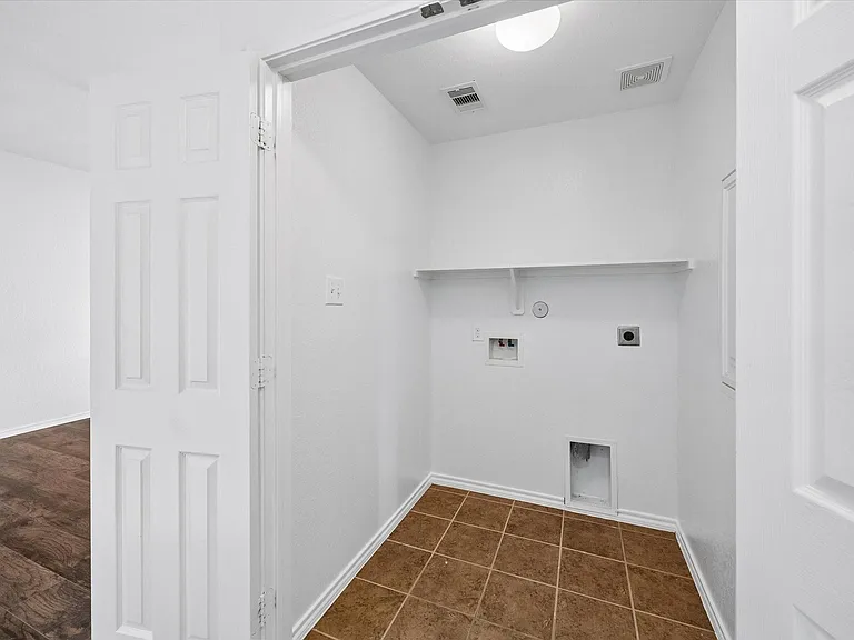 9110 River Dale Canyon Ln — Photo 4