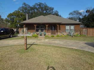 3339 Lay Ave, Groves, TX 77619