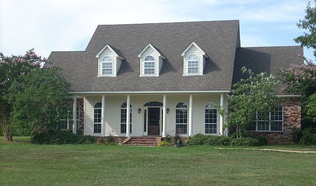Colonial on 5 Acres