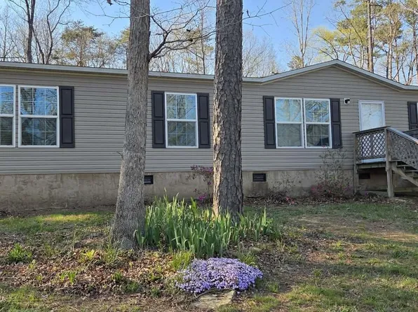 42 Sullivan Ln, Pikeville, TN 37367