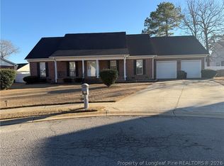 3829 Sunchase Dr, Fayetteville, NC 28306