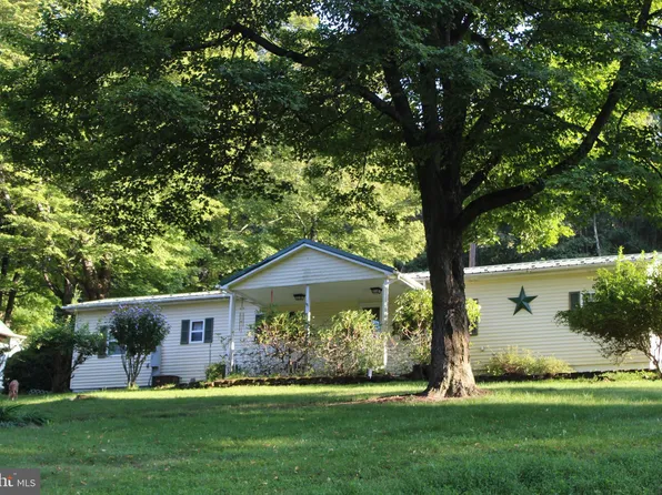 10410 Burton Park Dr SW, Frostburg, MD 21532