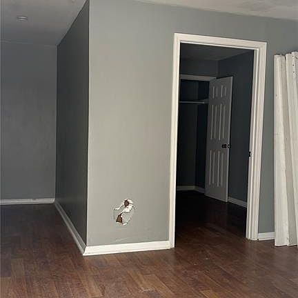 4th image of 10040 Monarch Dr