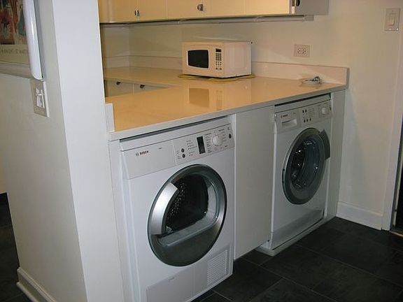 4th image of 777 N Michigan Ave APT 605
