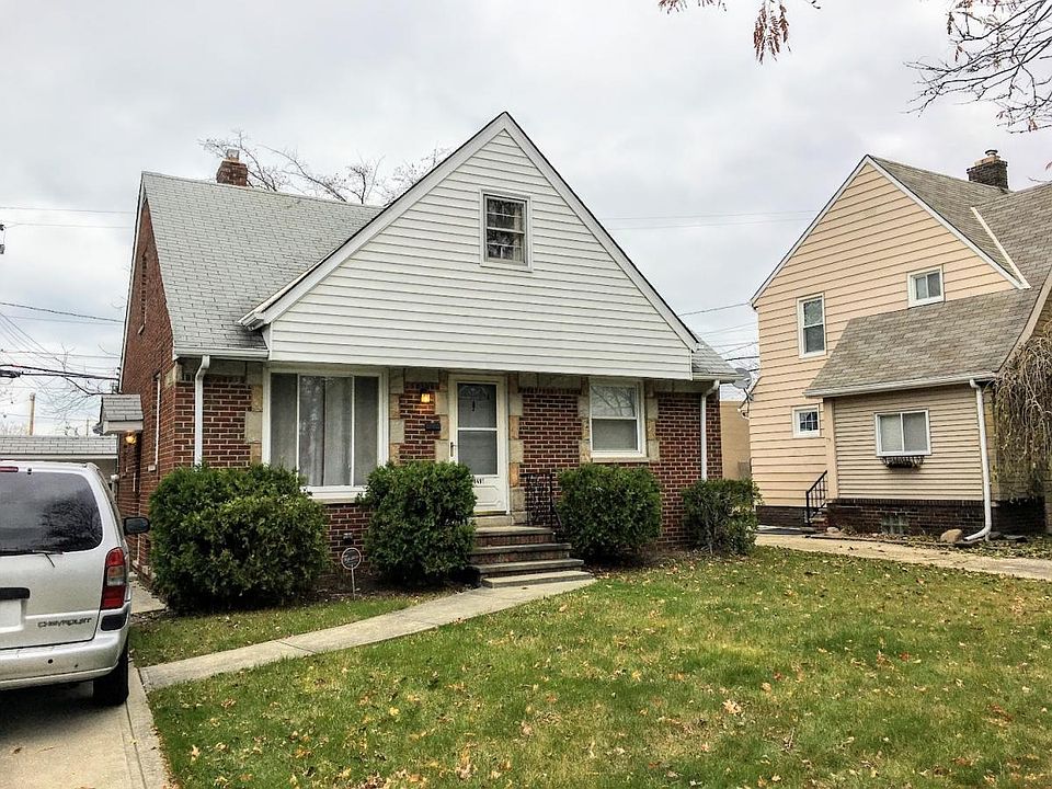 1st image of 18401 E Park Dr